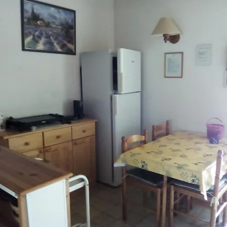Le Seringat 46 Holiday home Saint-Martin-de-Bromes